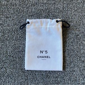 CHANEL Makeup Mini Bag (No 5)